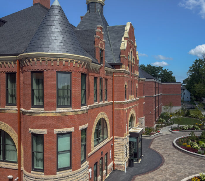 Grand Gardner Exterior