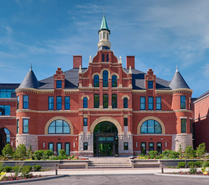 Grand Gardner Exterior